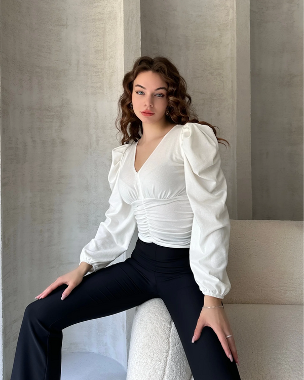V Yaka Drape Detaylı Crep Bluz